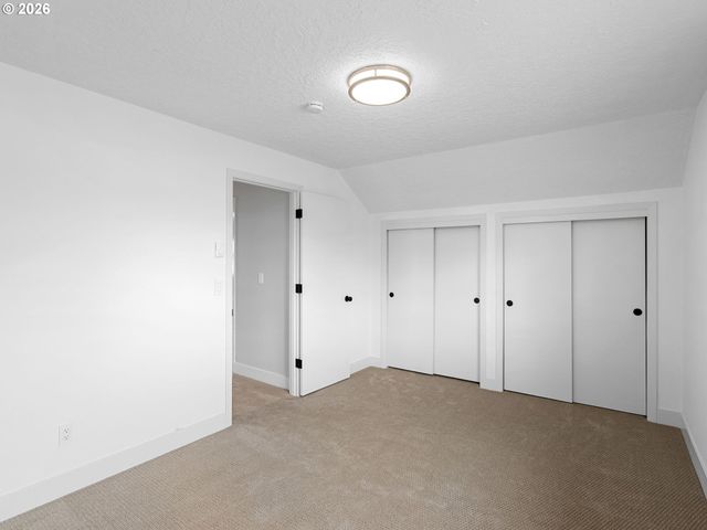 6504 Se REEDWAY St 1, Portland, OR 97206