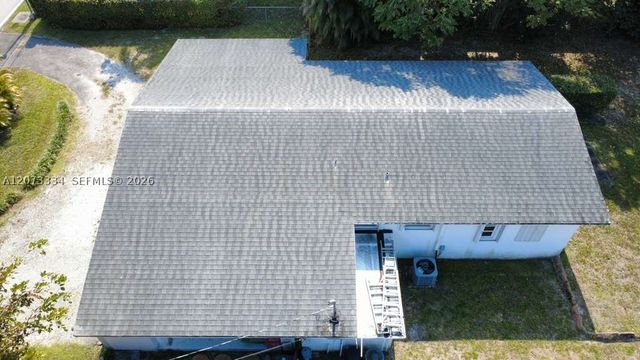 11600 NE 6th Ave, Biscayne Park, FL 33161