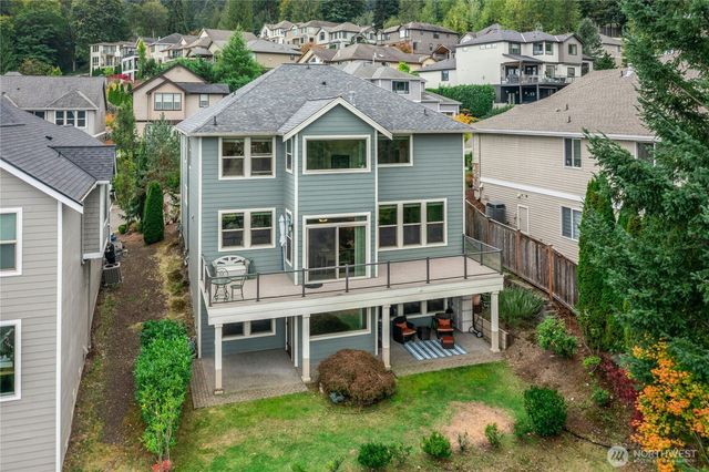 2744 NW Pine Cone Place, Issaquah, WA 98027