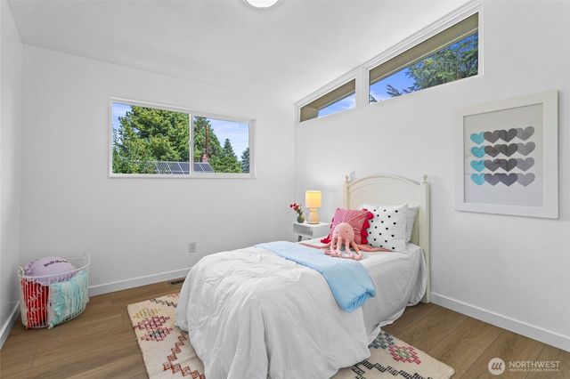 10017 12th Avenue NE, Seattle, WA 98125