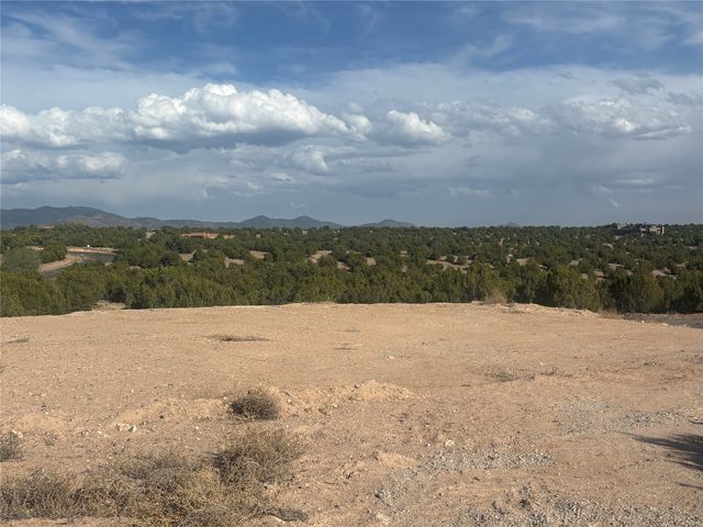 50 E Camino Del Cielo E, Santa Fe, NM 87506