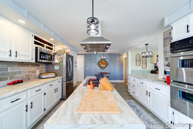 11560 Thrush Drive, Belvidere Twp, MI 48850