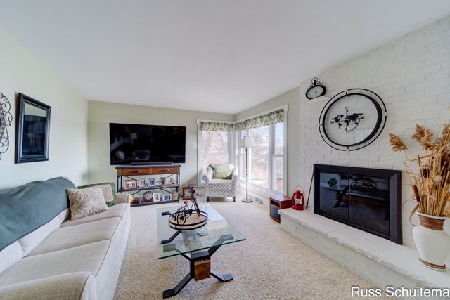 11560 Thrush Drive, Belvidere Twp, MI 48850