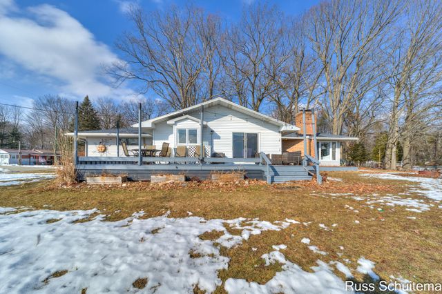 11560 Thrush Drive, Belvidere Twp, MI 48850
