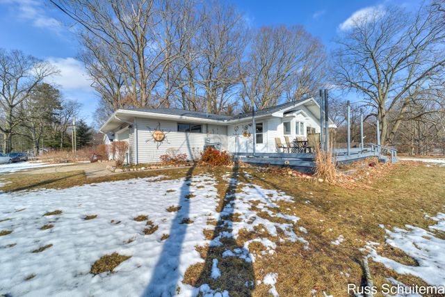 11560 Thrush Drive, Belvidere Twp, MI 48850