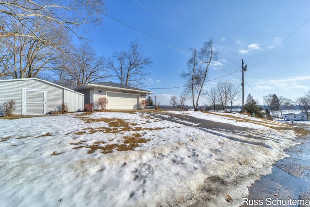11560 Thrush Drive, Belvidere Twp, MI 48850