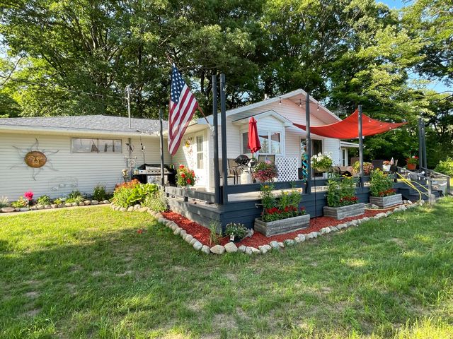 11560 Thrush Drive, Belvidere Twp, MI 48850