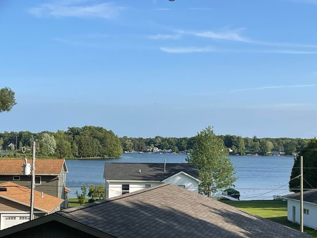 11560 Thrush Drive, Belvidere Twp, MI 48850