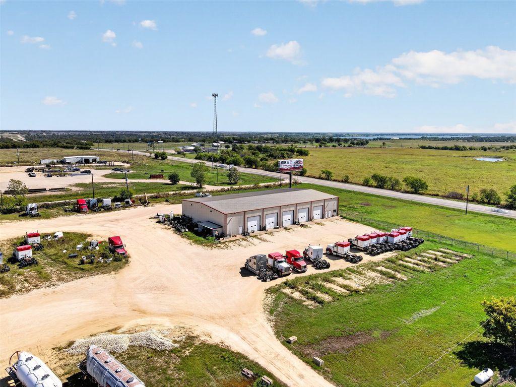 3670 W Highway 67, Cleburne, TX 76033 — photo 2