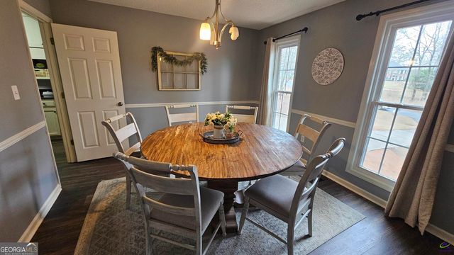 306 Lakeridge Court, Macon, GA 31211