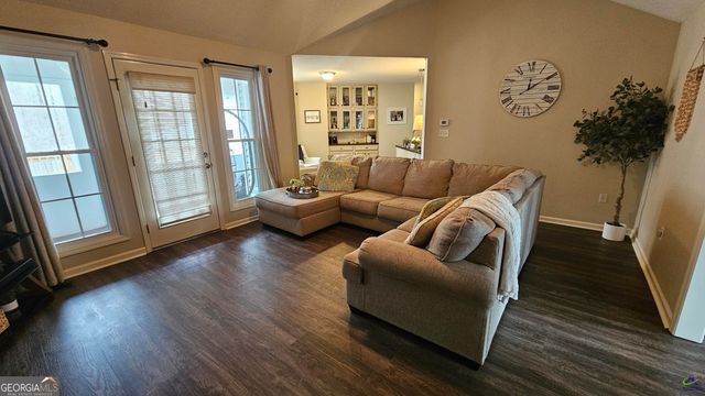 306 Lakeridge Court, Macon, GA 31211