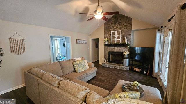 306 Lakeridge Court, Macon, GA 31211