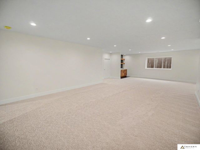 9160 Hillcrest Trail, Lincoln, NE 68520