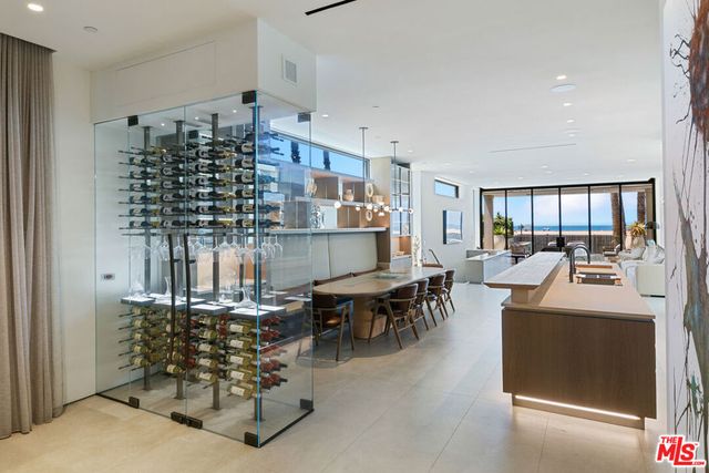938 - 940 Palisades Beach Road, Santa Monica, CA 90403