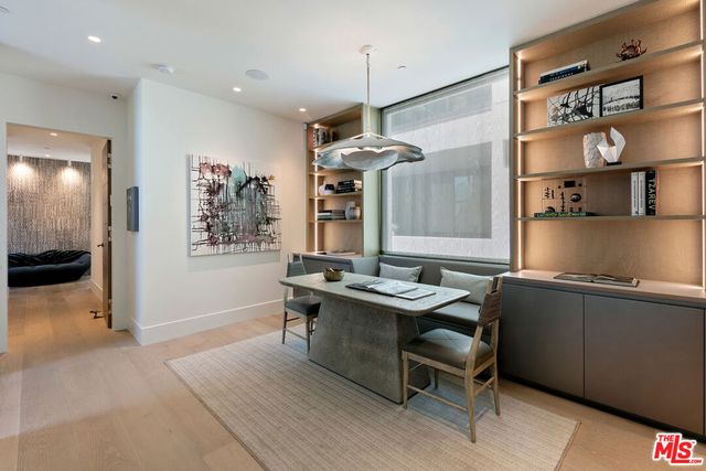 938 - 940 Palisades Beach Road, Santa Monica, CA 90403