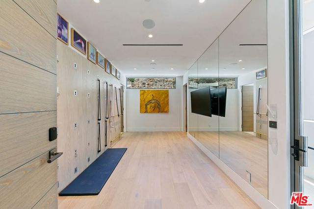 938 - 940 Palisades Beach Road, Santa Monica, CA 90403
