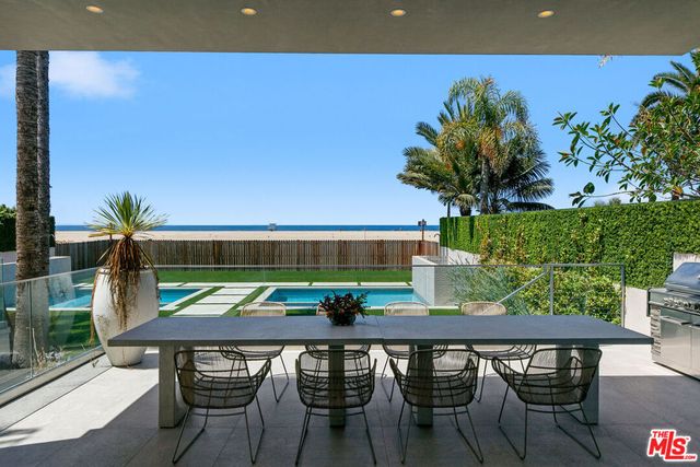 938 - 940 Palisades Beach Road, Santa Monica, CA 90403