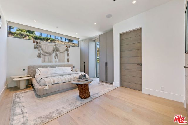 938 - 940 Palisades Beach Road, Santa Monica, CA 90403