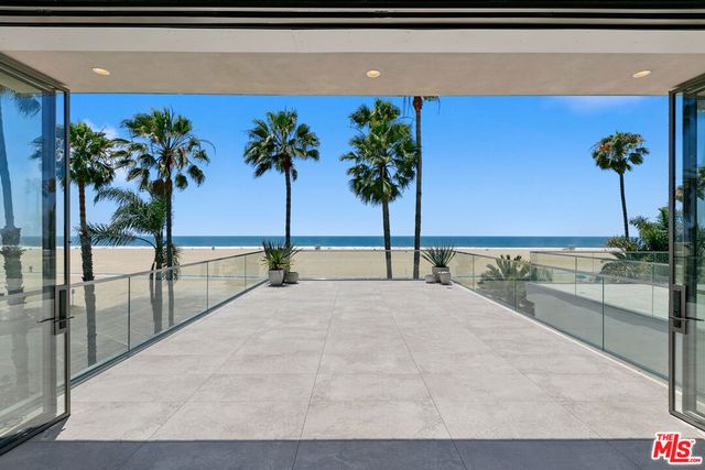 938 - 940 Palisades Beach Road, Santa Monica, CA 90403