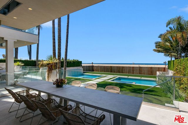 938 - 940 Palisades Beach Road, Santa Monica, CA 90403