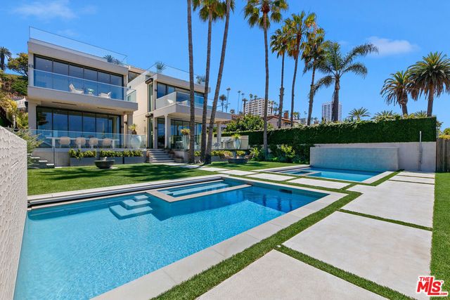 938 - 940 Palisades Beach Road, Santa Monica, CA 90403
