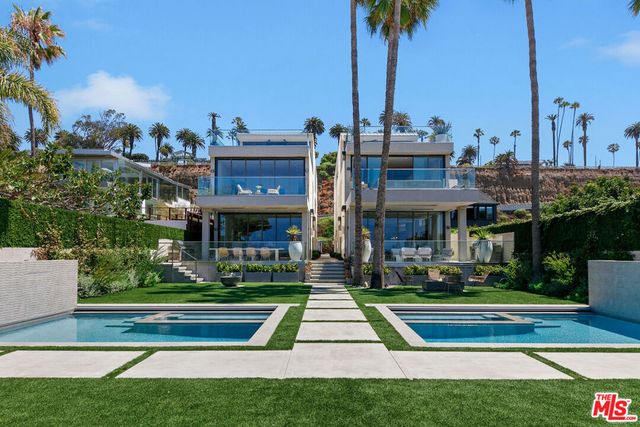 938 - 940 Palisades Beach Road, Santa Monica, CA 90403