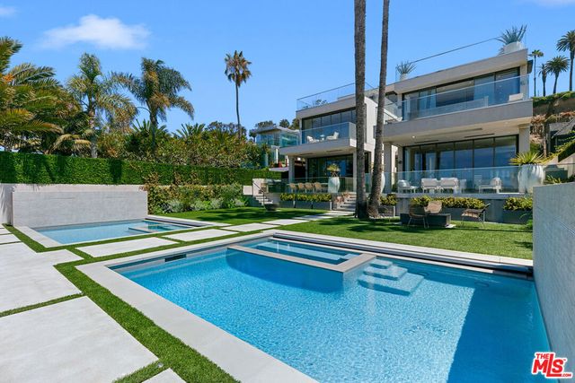 938 - 940 Palisades Beach Road, Santa Monica, CA 90403