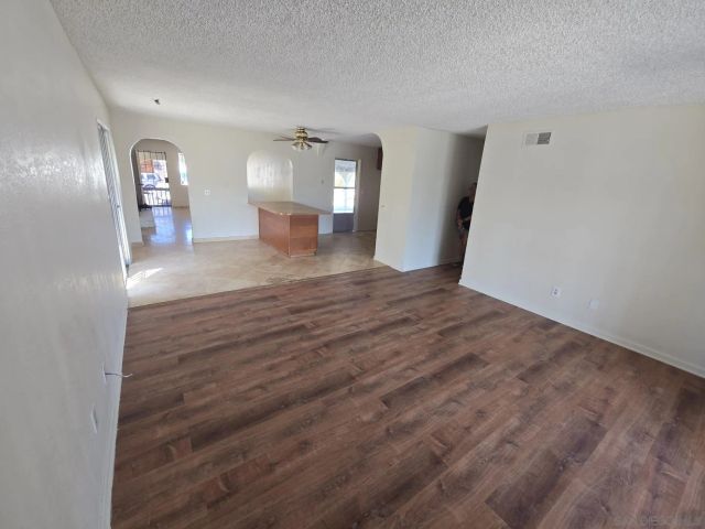 835 Worthington, San Diego, CA 92114