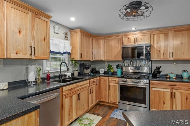 210 Fulton Street, Gillespie, IL 62033