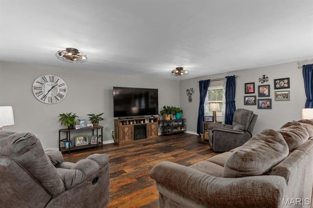 210 Fulton Street, Gillespie, IL 62033