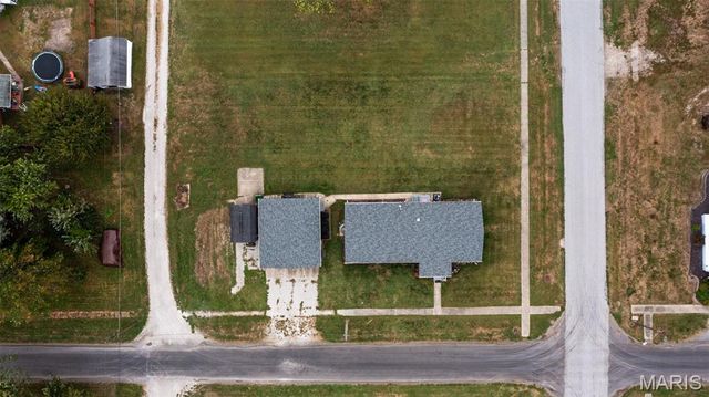 210 Fulton Street, Gillespie, IL 62033