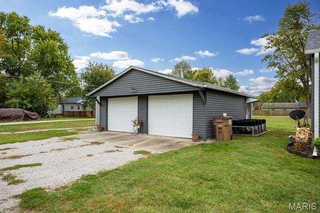 210 Fulton Street, Gillespie, IL 62033