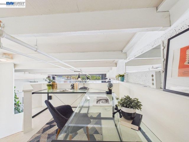 4053 Harlan St 315, Emeryville, CA 94608