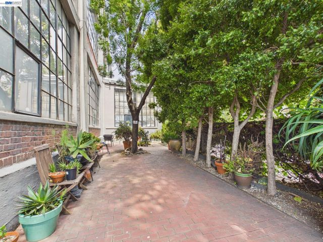 4053 Harlan St 315, Emeryville, CA 94608
