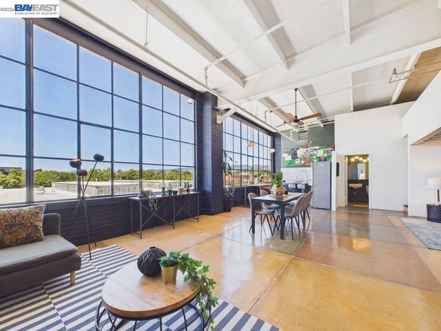 4053 Harlan St 315, Emeryville, CA 94608