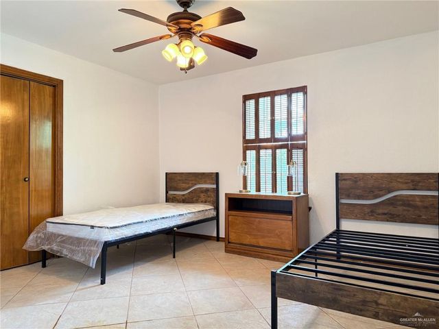 131 E Hibiscus Avenue, Mcallen, TX 78501