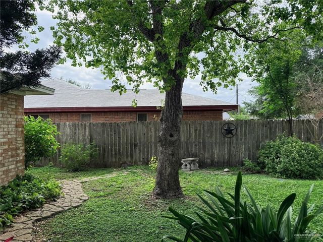 131 E Hibiscus Avenue, Mcallen, TX 78501