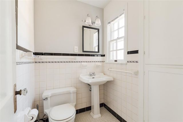 209 NW 35th Street, Oklahoma City, OK 73118