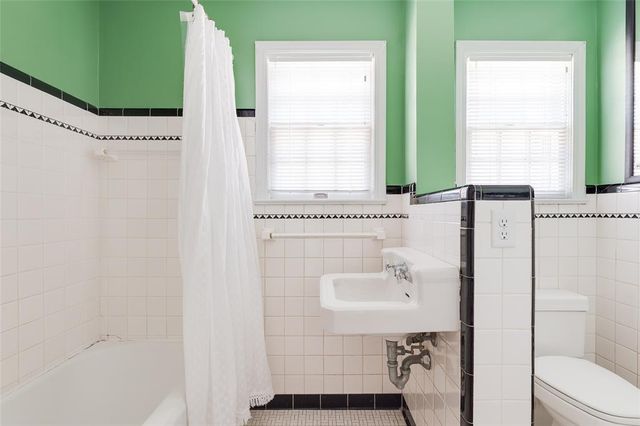 209 NW 35th Street, Oklahoma City, OK 73118