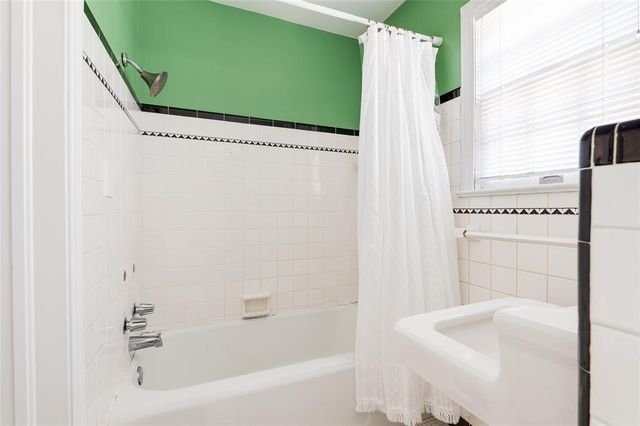 209 NW 35th Street, Oklahoma City, OK 73118