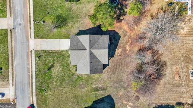 105 Garnet Lane, Griffin, GA 30224