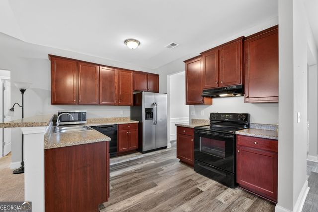 105 Garnet Lane, Griffin, GA 30224