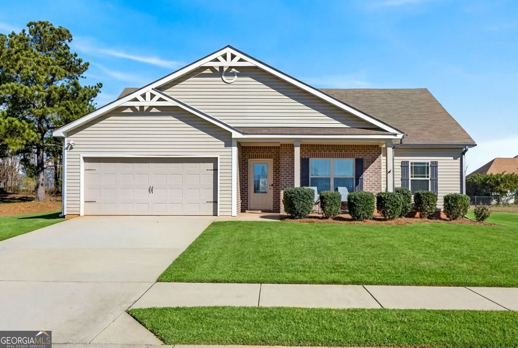 105 Garnet Lane, Griffin, GA 30224