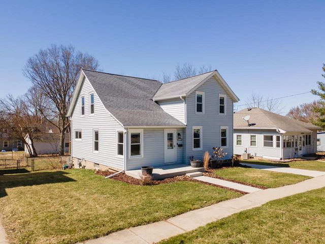 321 Clarence Street, Fort Atkinson, WI 53538