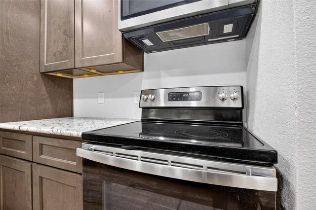 1516 Bay Area Boulevard S15, Houston, TX 77598