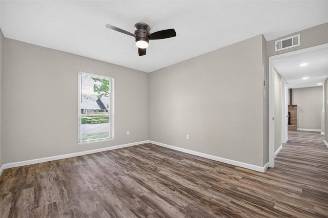1516 Bay Area Boulevard S15, Houston, TX 77598