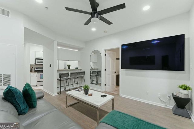 1250 Parkwood Circle SE 1214, Atlanta, GA 30339