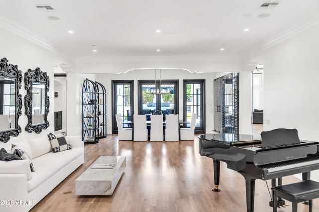 5210 E VIA LOS CABALLOS Lane, Paradise Valley, AZ 85253