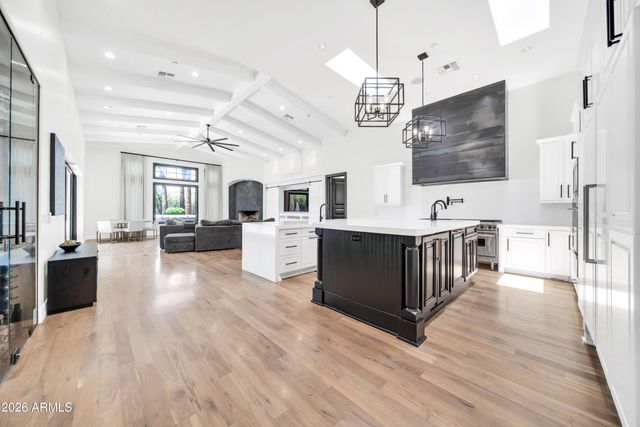 5210 E VIA LOS CABALLOS Lane, Paradise Valley, AZ 85253