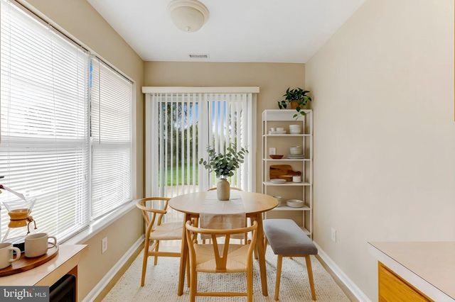 144 ALEXANDER RD, Beverly, NJ 08010